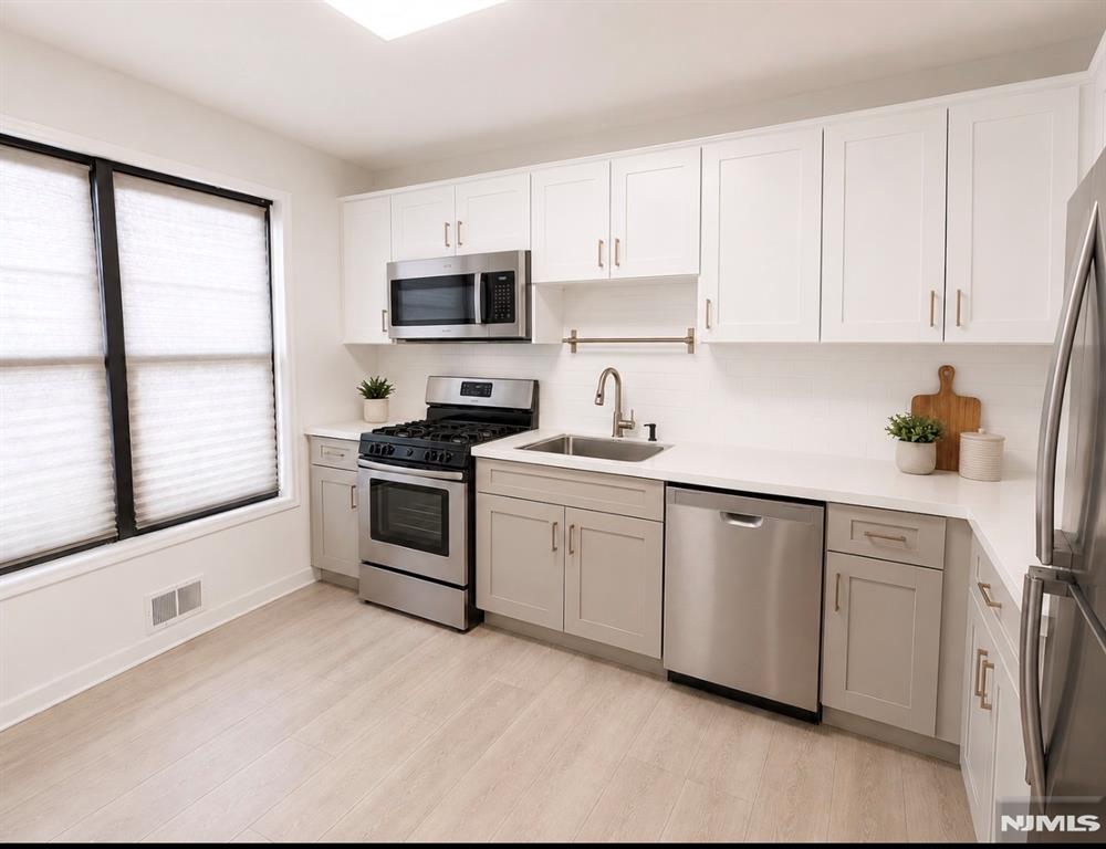 181 Long Hill Road P2