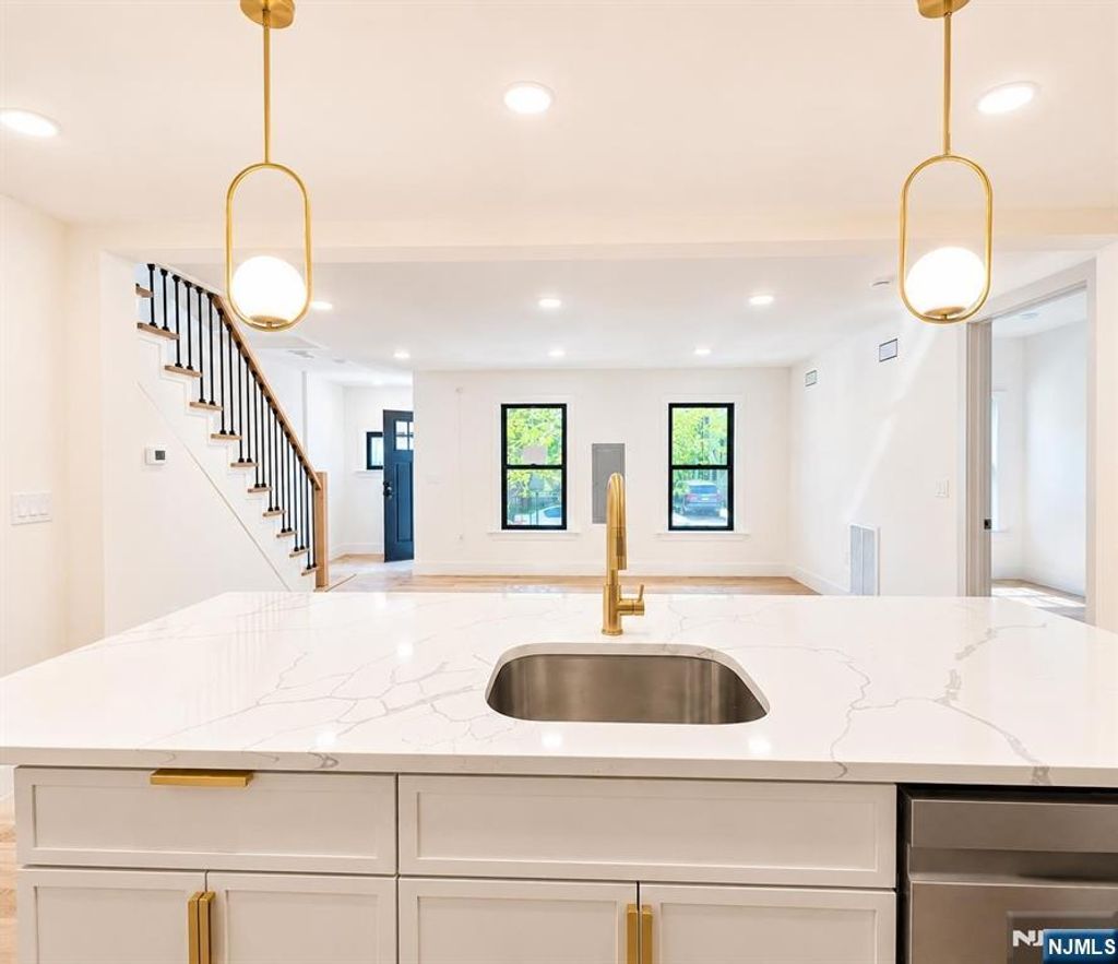 Photo of 7 Pierce Avenue, Jersey City, NJ 07307 (MLS # 26018265)