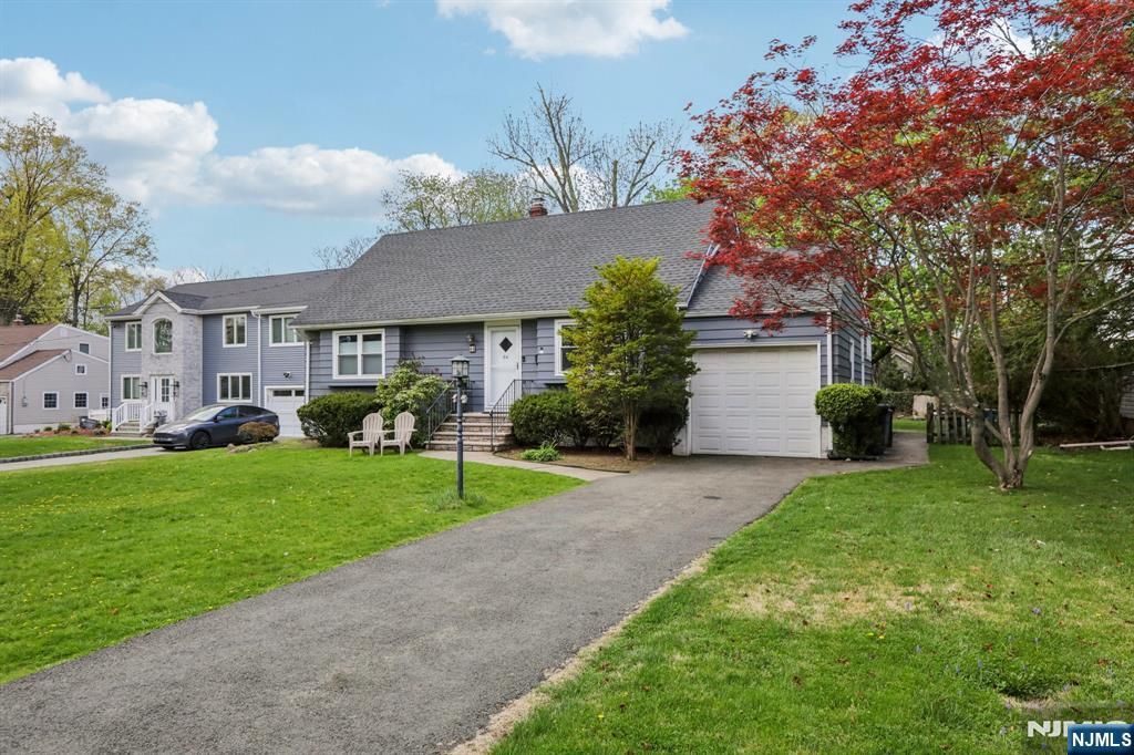 Photo of 84 Belvidere Road, Glen Rock, NJ 07452 (MLS # 26013961)