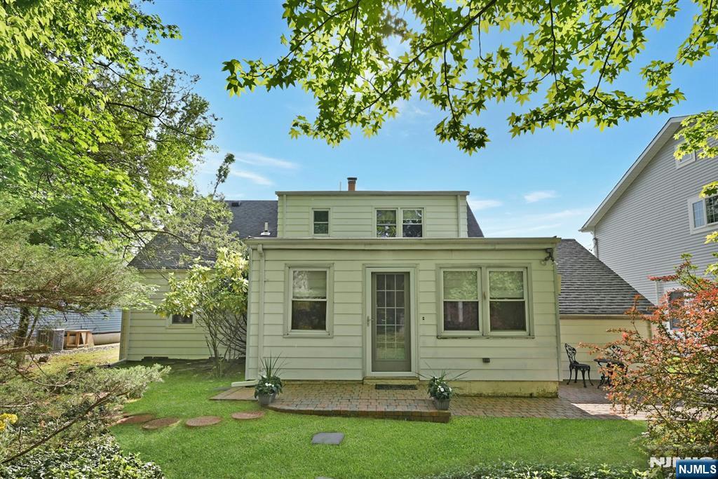 112 Wayne Avenue