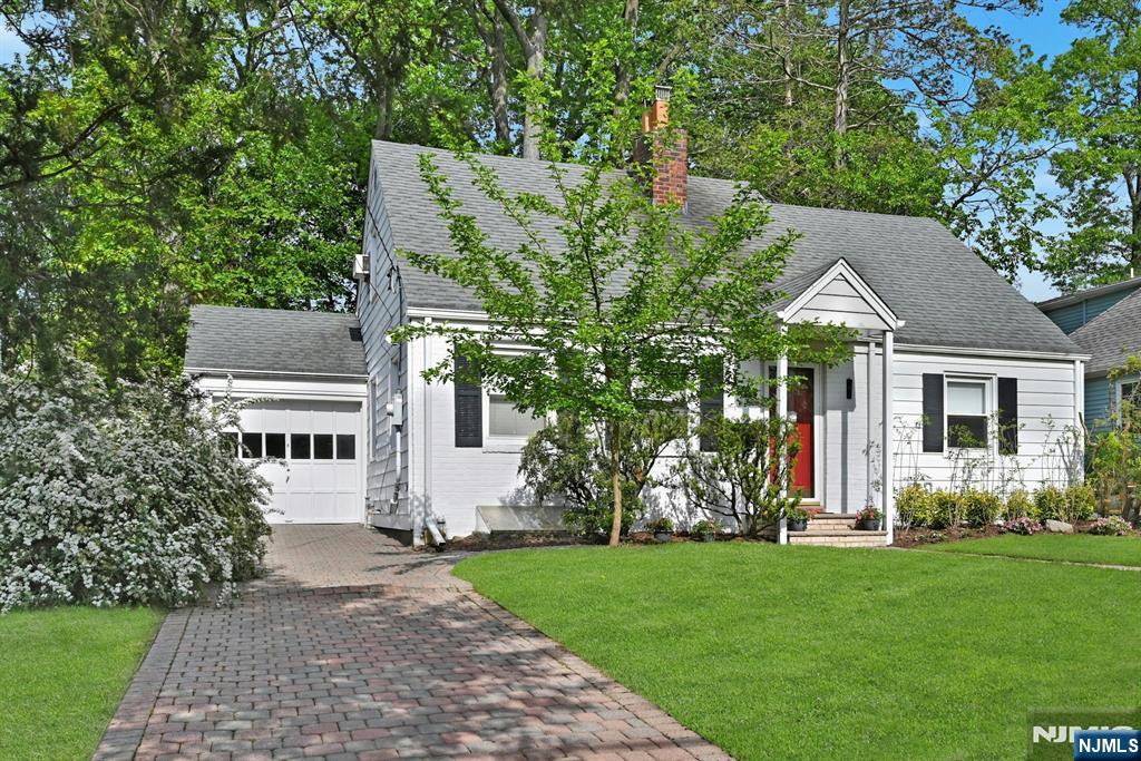 112 Wayne Avenue