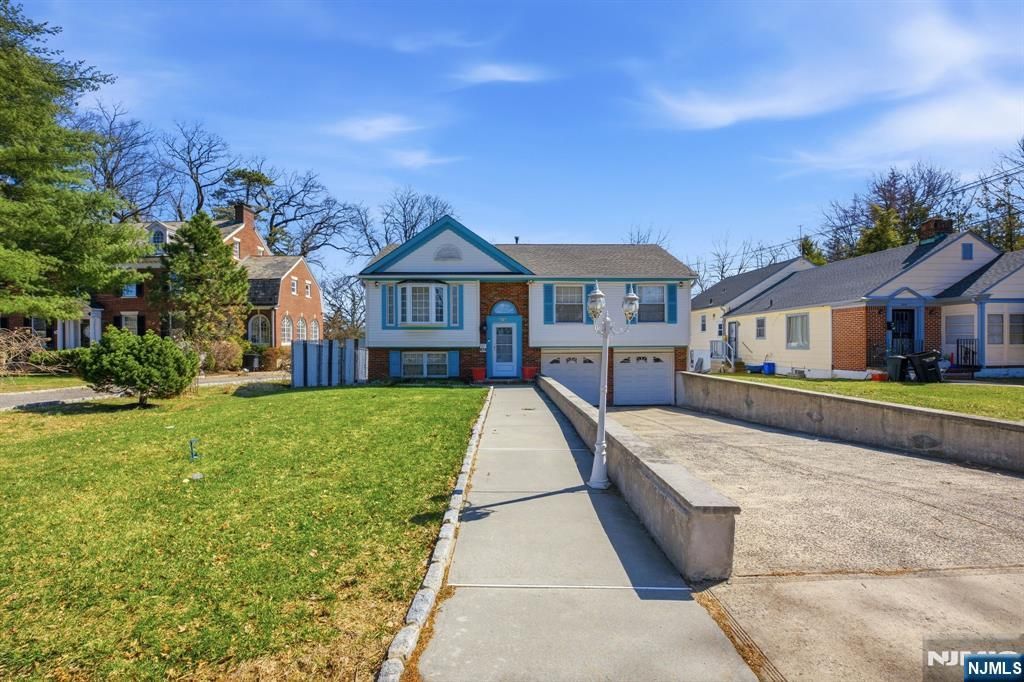 Photo of 674 Berkeley Avenue, Orange, NJ 07050 (MLS # 26011328)