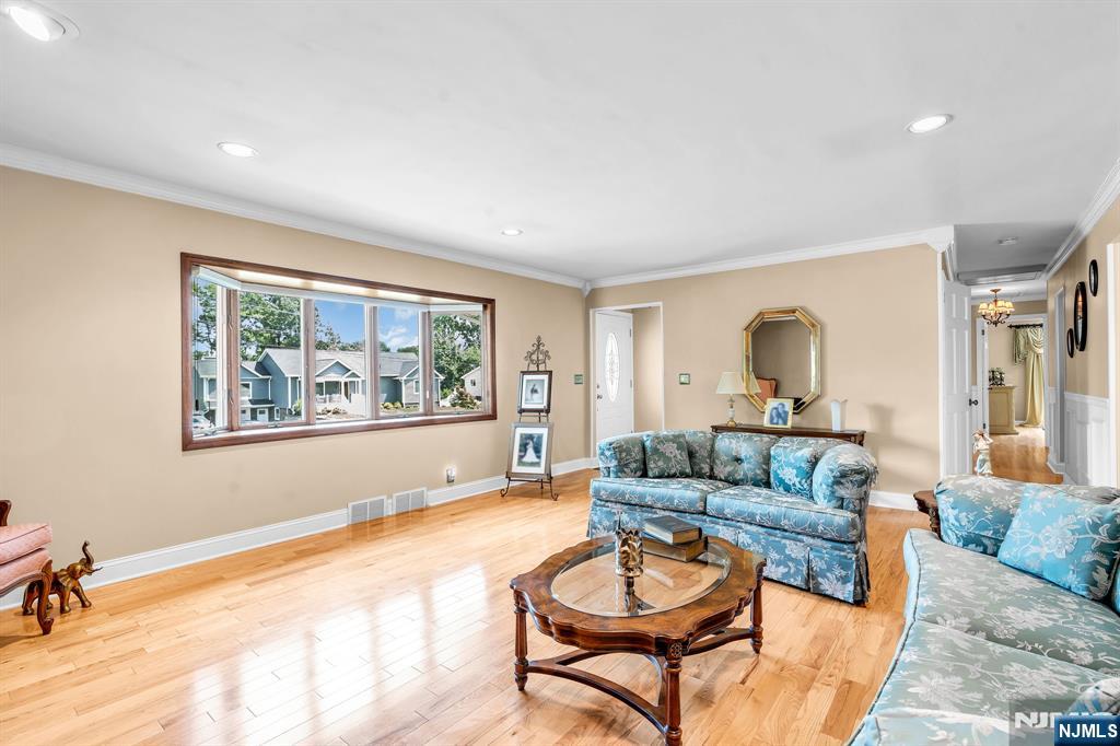 8 Cove Lane Road