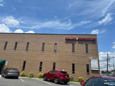 Photo of 15 5th Street #207, Saddle Brook, NJ 07663 (MLS # 25038734) Photo of 15 5th Street #207, Saddle Brook, NJ 07663 (MLS # 25038734)