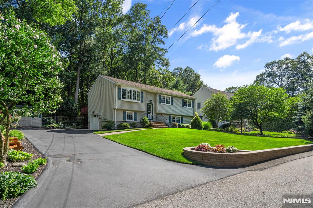 66 Overlook Road