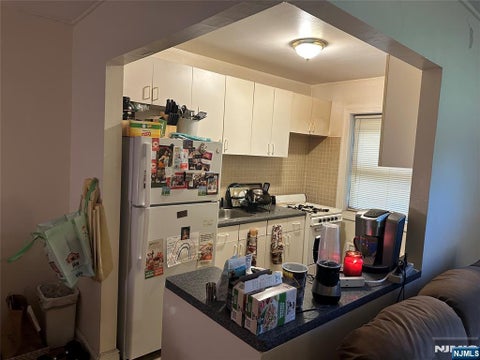 Photo of 3021 Edwin Avenue #1B, Fort Lee, NJ 07024 (MLS # 26037649)