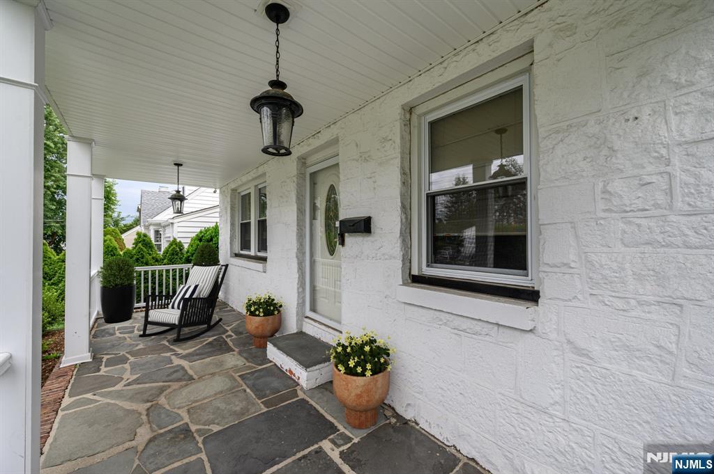 97 Satterthwaite Avenue