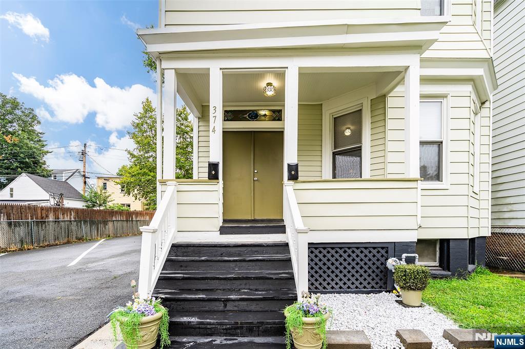 374 Halsted Street