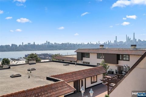 Photo of 300 Gorge Road #58, Cliffside Park, NJ 07010 (MLS # 26012015)