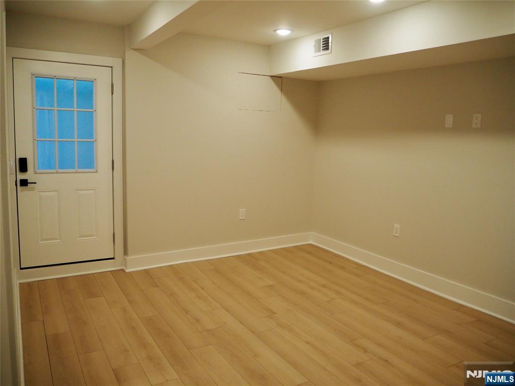 1205 Hillside Place 2