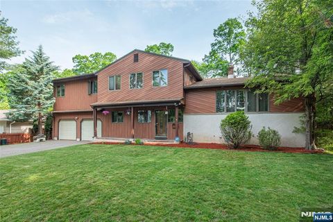 Photo of 12 Abbott Road, Wayne, NJ 07470 (MLS # 26018601)