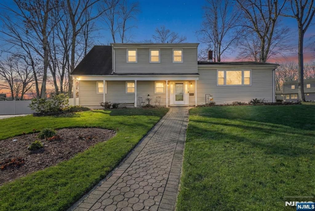 Photo of 9 Allison Court, Wayne, NJ 07470 (MLS # 25041611)