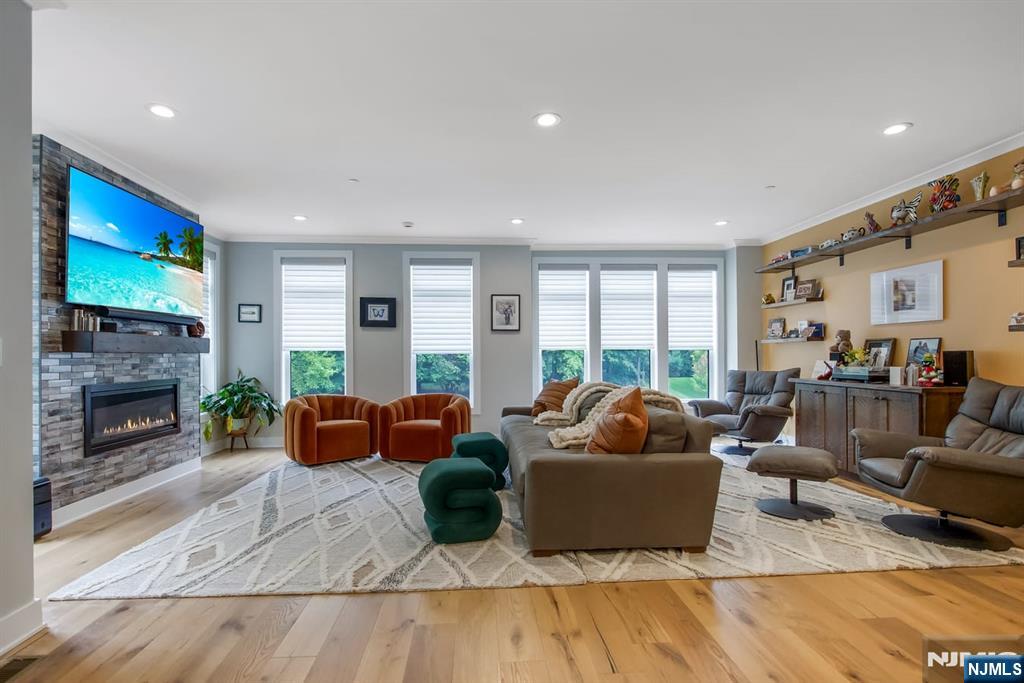 Homes for Sale in Northern NJ | ThisIsRiverEdge.com 98 Cinnamon Drive