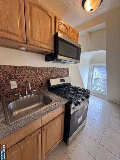 Photo of 133 Seymour Ave #3, Newark, NJ 07108 (MLS # 26002552)
