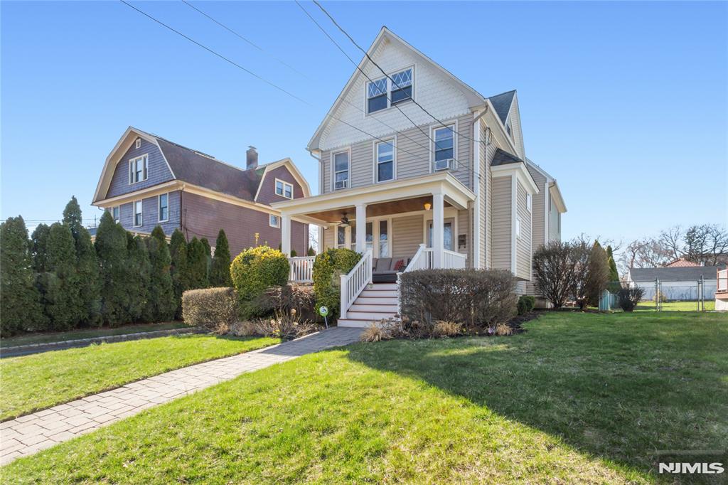 56 Hudson Avenue