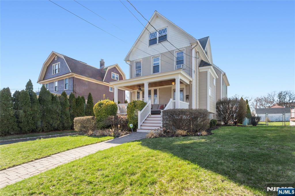 56 Hudson Avenue