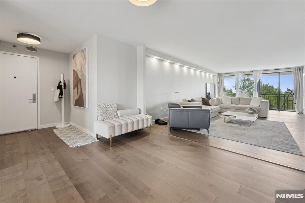 1500 Palisade Avenue 6-C