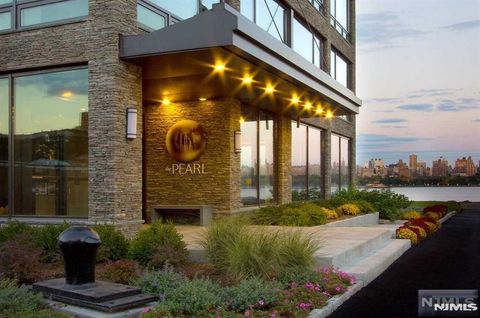 9 Somerset Lane 405 Edgewater NJ 07020