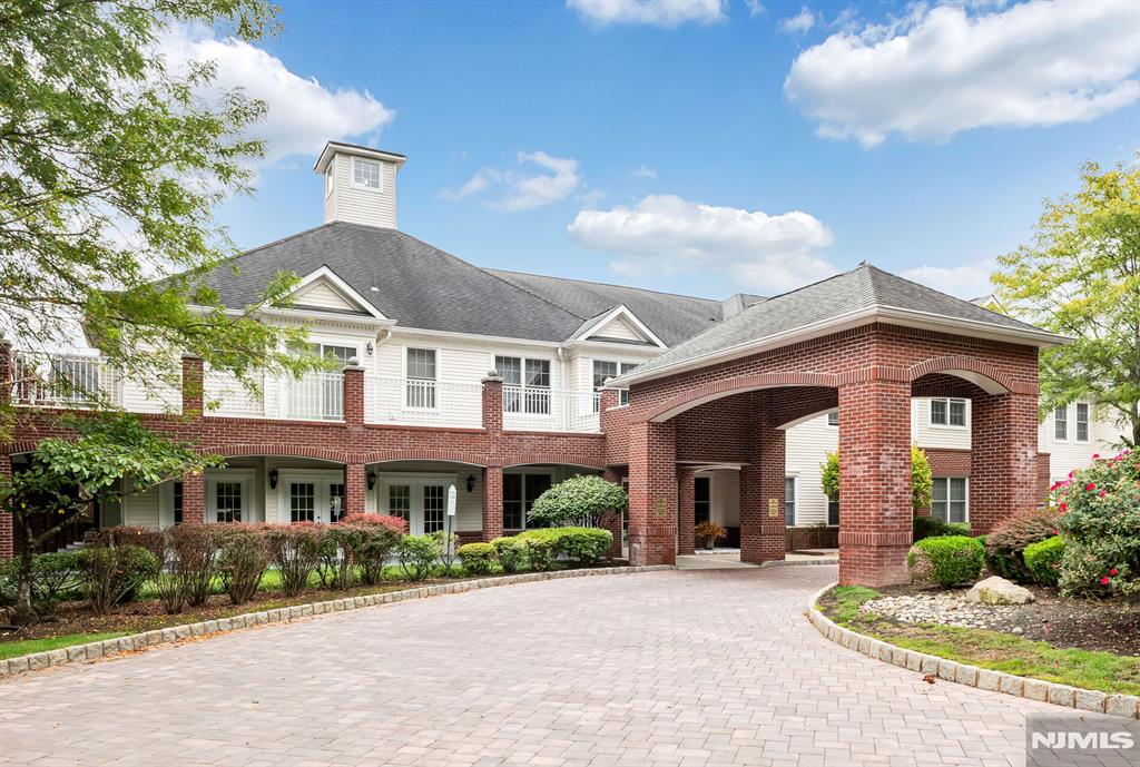 100 Ridgewood Road 114