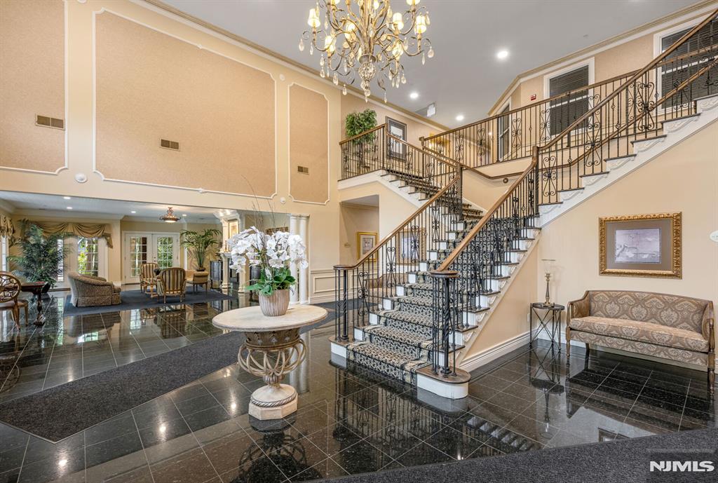 100 Ridgewood Road 114