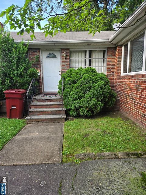 88 Milton Avenue Nutley NJ 07110