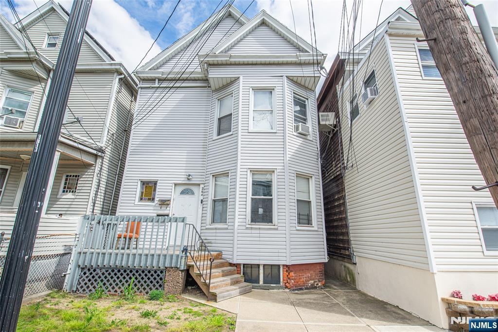 Property for Sale at 264 8th Street, Prospect Park, New Jersey - Bedrooms: 4 
Bathrooms: 2 
Rooms: 12  - $499,000