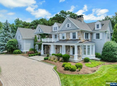 Photo of 29 McGrath Drive, Cresskill, NJ 07626 (MLS # 26034755)