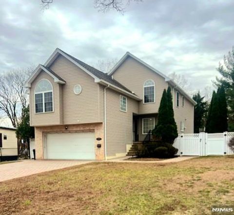 Photo of 272 Rockland Avenue, Norwood, NJ 07648 (MLS # 26005320)