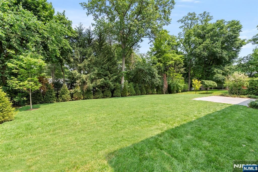 Photo of 22 Northwood Ave, Demarest, NJ 07627 (MLS # 26000633)