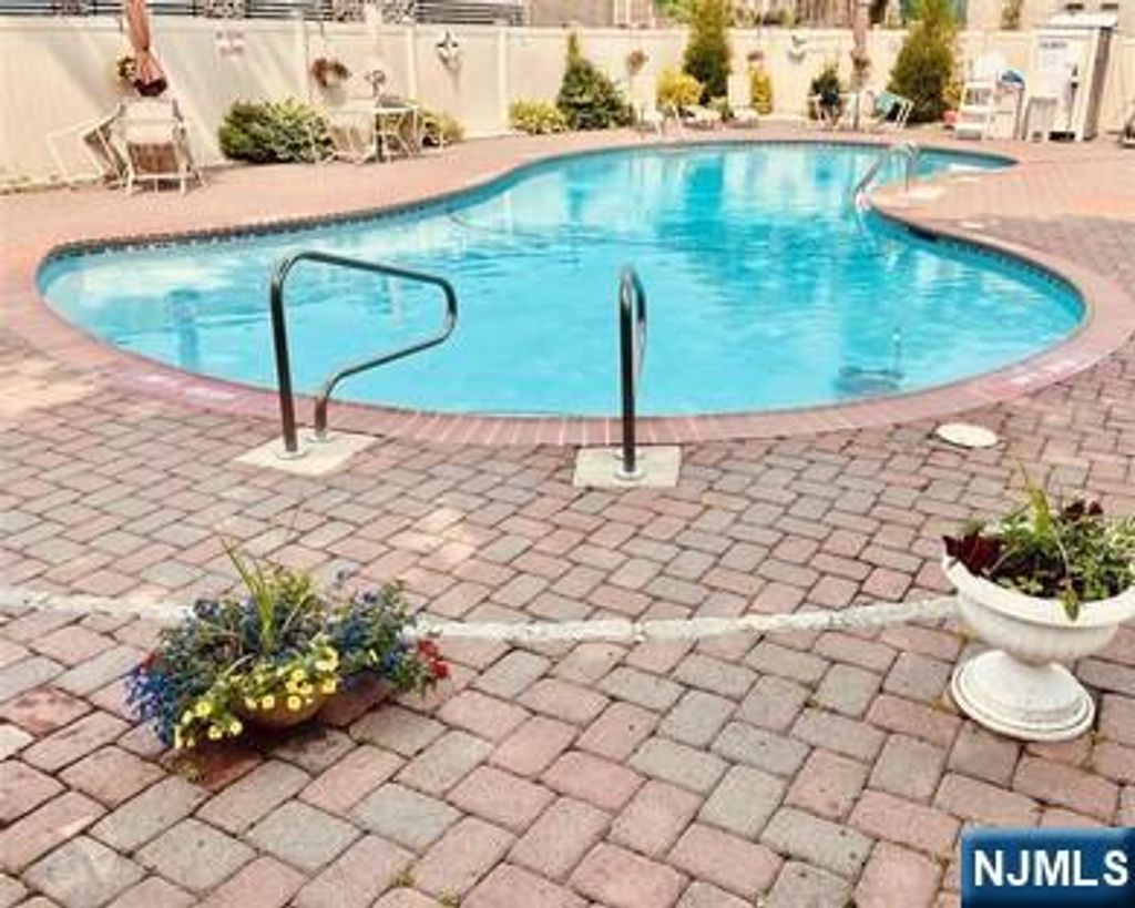 Photo of 205 Bergen Turnpike #2A, Ridgefield Park, NJ 07660 (MLS # 26016305)