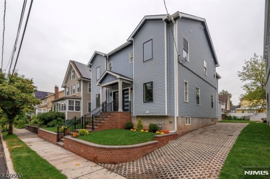 18 Lindsley Avenue