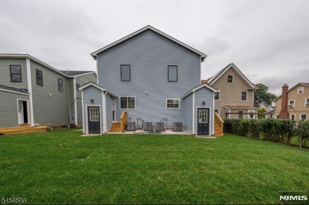 18 Lindsley Avenue