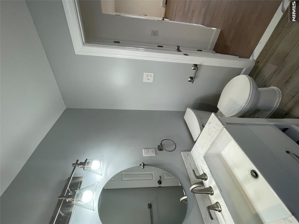 291 Garibaldi Avenue #8