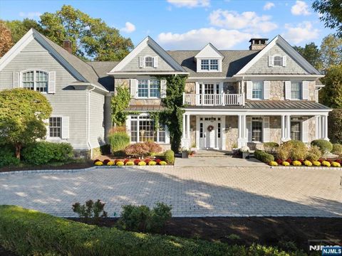 29 McGrath Drive Cresskill NJ 07626