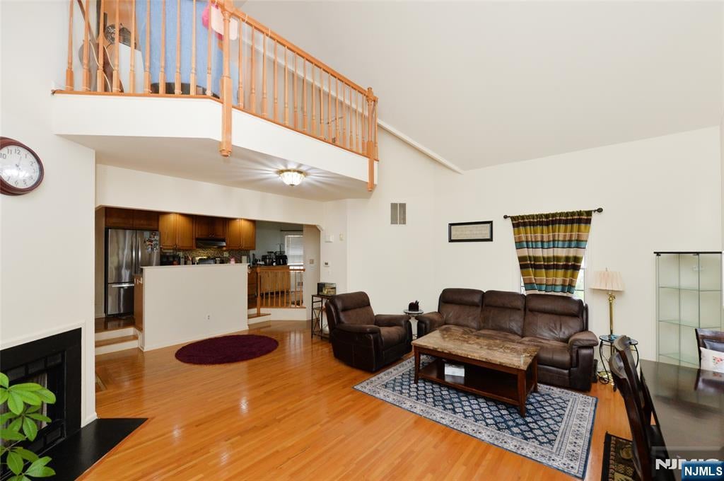 27 Tanager Court
