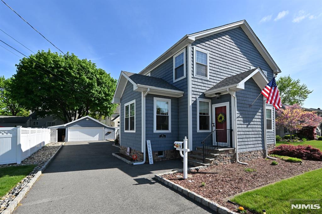 115 Laurel Avenue