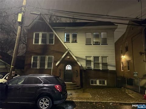 Photo of 108110 Grand Ave #2L, Newark, NJ 07106 (MLS # 25041409)