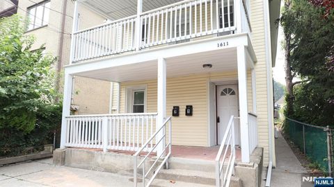 Photo of 1611 Ann ST #1, Fort Lee, NJ 07024 (MLS # 26026405)