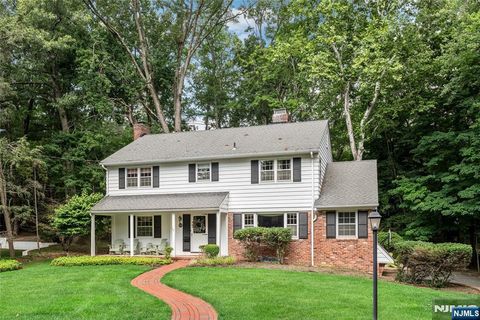 Photo of 570 Bennington Terrace, Ridgewood Village, NJ 07450 (MLS # 26026120)