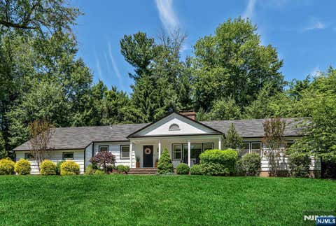 Photo of 611 Wishing Well Road, Wyckoff, NJ 07481 (MLS # 26021689)