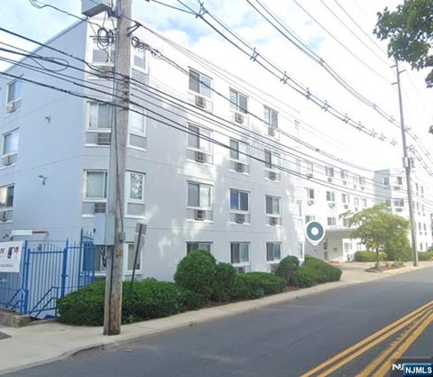 Photo of 333 Grand Ave #3C, Palisades Park, NJ 07650 (MLS # 26034741)