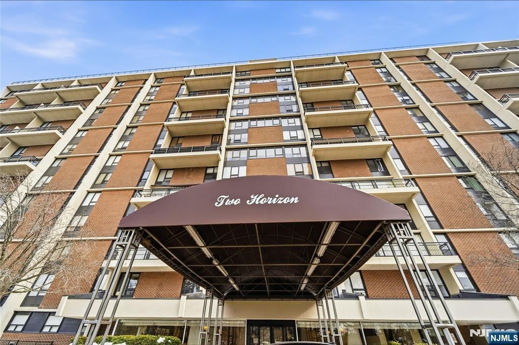 Photo of 2 Horizon Road #1205, Fort Lee, NJ 07024 (MLS # 26004392)