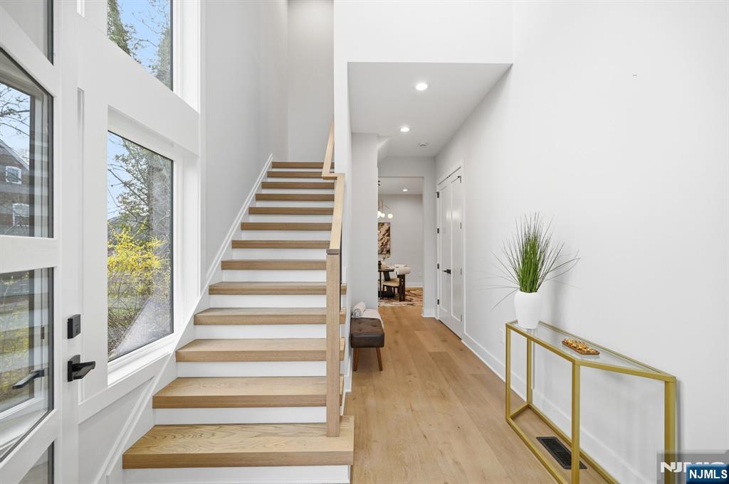 107 Kent Place Boulevard