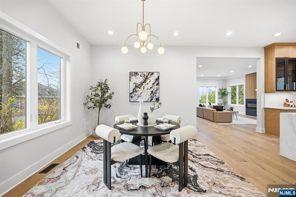 107 Kent Place Boulevard