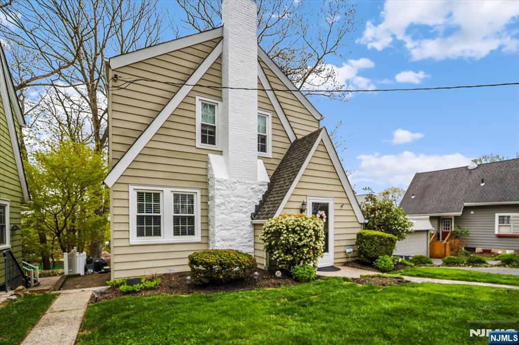 44 Oakridge Road