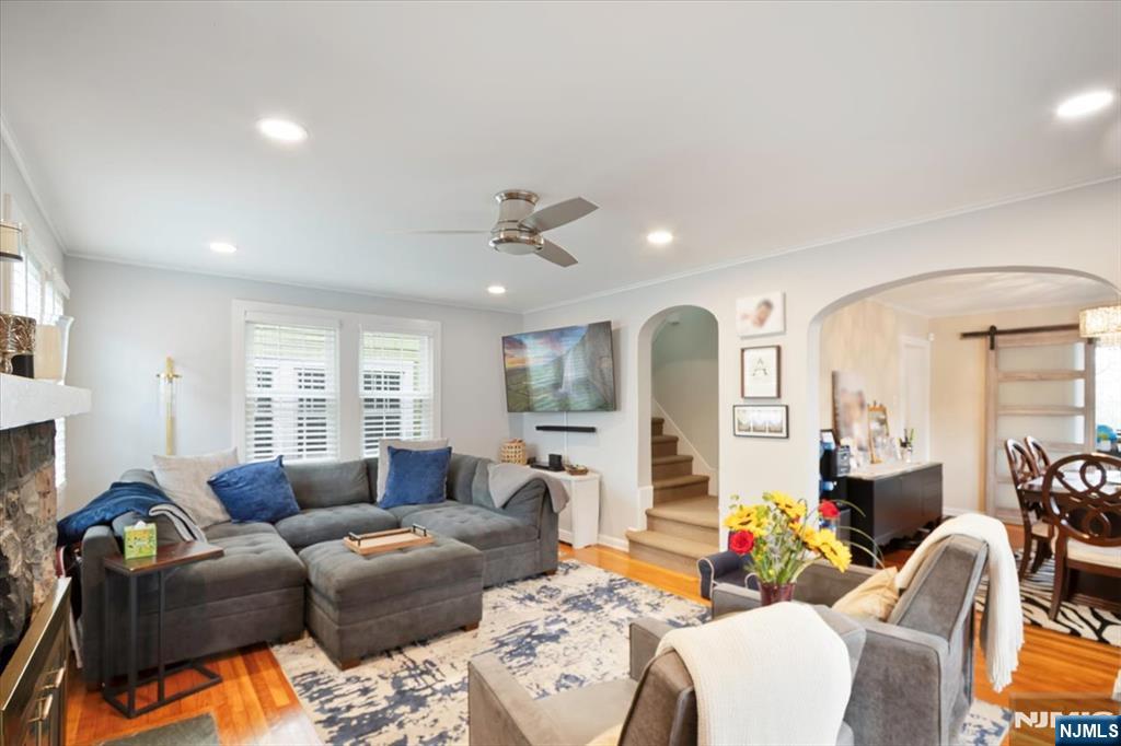 44 Oakridge Road
