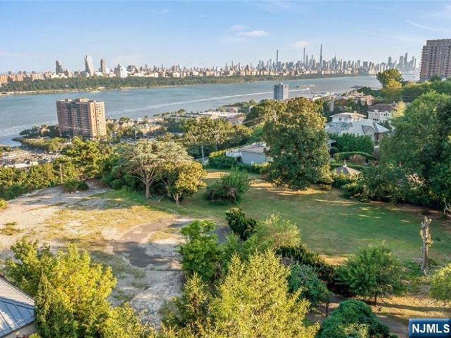 Vacant Lot - 0.51 acres in Fort Lee, N.J. Discover a rare opportunity to own the two prime remaining vacant lots in a three-lot subdivision atop the Palisades, offering breathtaking , unobstructed views of the Hudson River from the George Washington ridge to Midtown Manhattan.. This highly desirable location is available development, making it an exceptional find in a town with less than a dozen single family lots in Fort Lee at the top of the Palisades. Perfect for your dream home or investment, the lots are level & ready for development in the most highly sought-after area of Fort Lee. Both lots are being sold together. Don't miss this unique opportunity! Contact us today for more details.