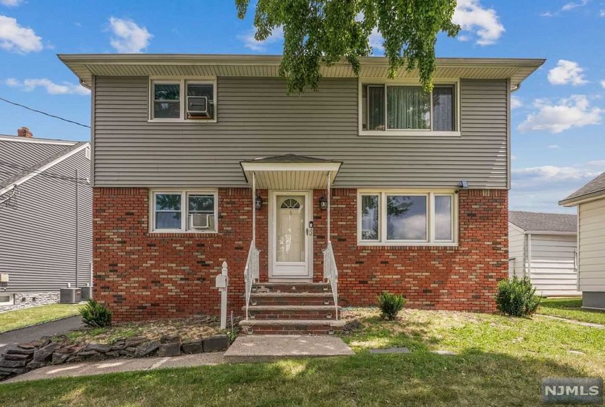 OPEN HOUSE ON SATURDAY 1-3.