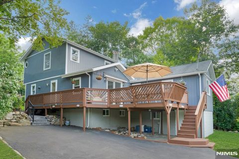 19 Fernwood Avenue Hardyston NJ 07460