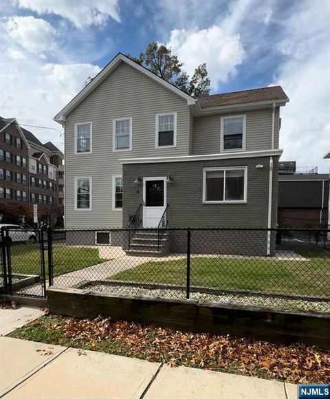 6 Jersey Street Bloomfield NJ 07003